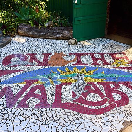 On The Wallaby Eco Lodge Yungaburra Ngoại thất bức ảnh