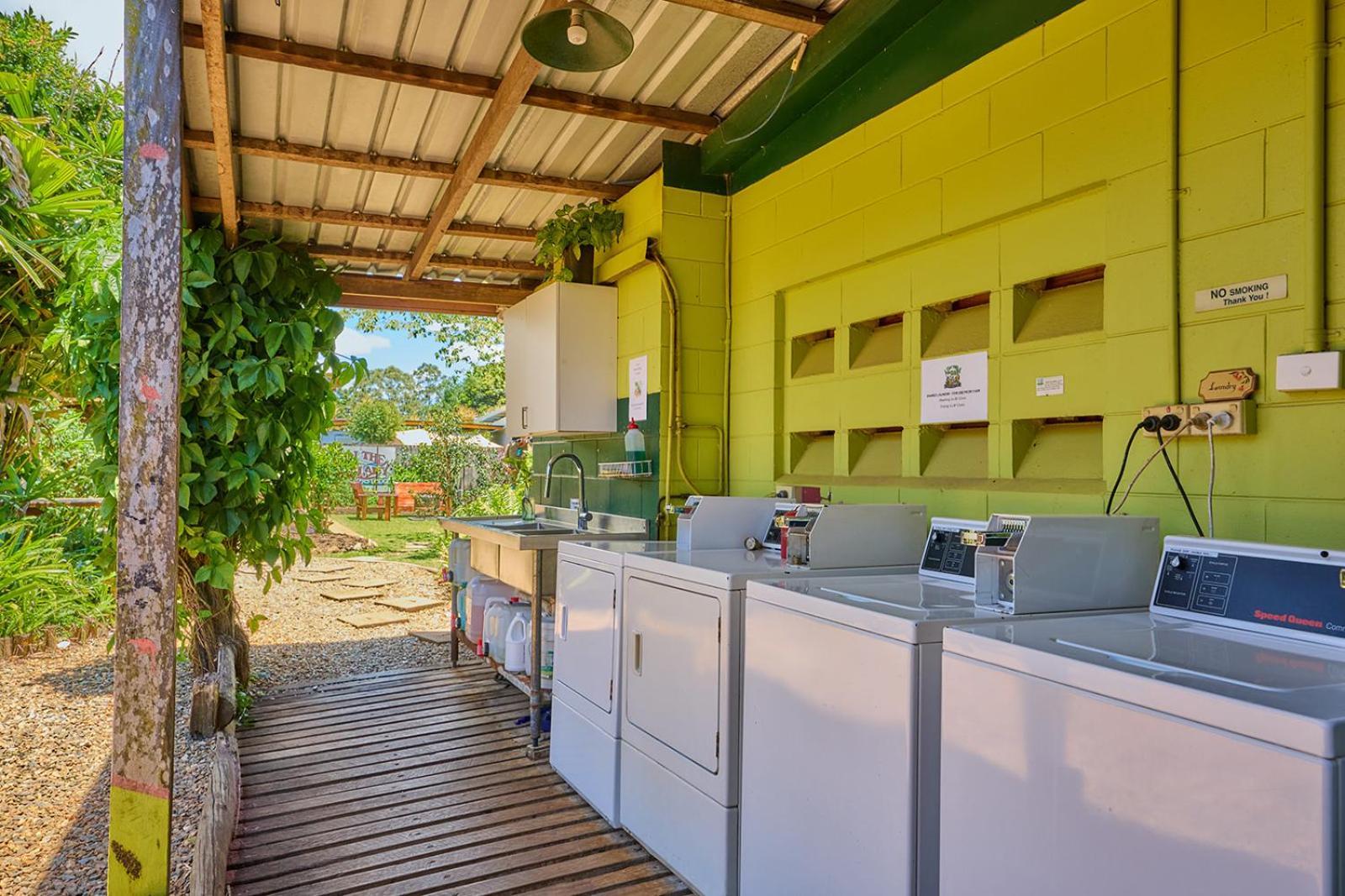 On The Wallaby Eco Lodge Yungaburra Ngoại thất bức ảnh